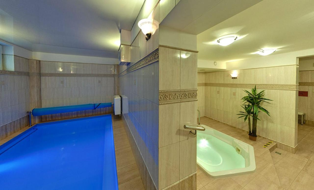 Nad Parseta Szpitalna 7 Aparthotel Kolobřeh